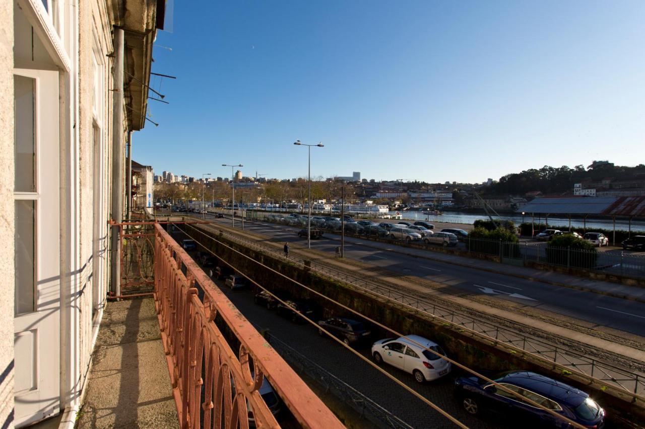 Aposentus - Riverside Miragaia Apartment Porto Exterior foto